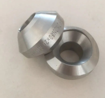엉덩이  월드올레트 불순물 200 ASTM / UNS N02200  안출된 파이프는 12 x4를 피팅을 합니다