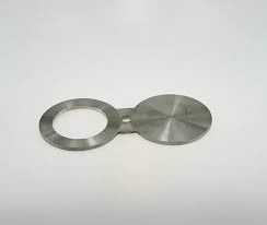 다양한 엔지니어링 요구 사항에 맞는 다양한 크기와 사양으로 제공되는 맞춤형 합금강 플랜지