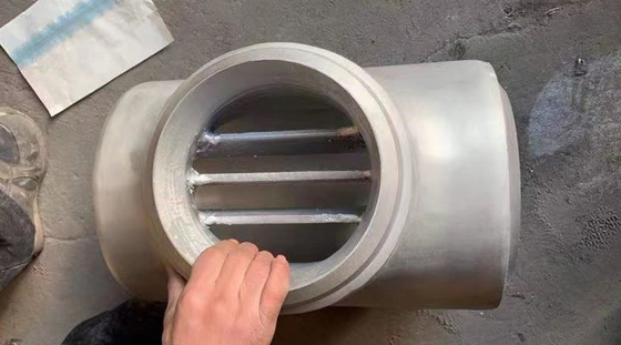 DN 200 밀리미터,  TEE 금지, SCH80S, SMLS, 이중 통신 SS, ASTM A815-UNS S31803, BW, ASME B16.9